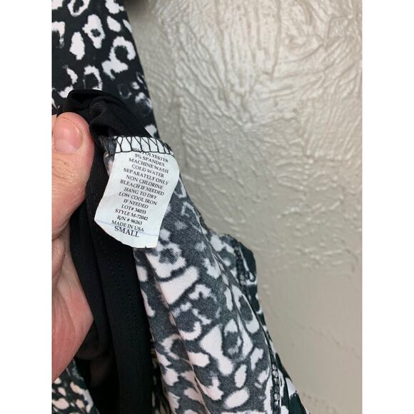 Jason Maxwell Women's Black White Animal Print Top Blouse Size Small USA Made - Picture 4 of 6